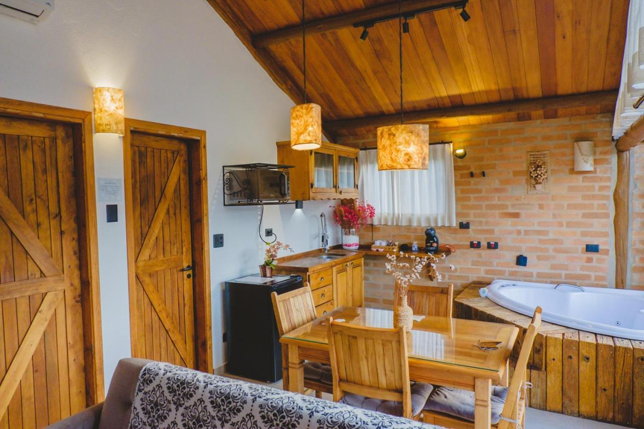 Pousada Ho'Oponopono Chalets & Wine Sapucaí-Mirim Exterior foto